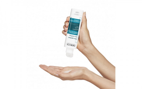 ВІШІ Деркос заспокійливий шампунь для чутливої шкіри нормального і жирного волосся 200мл ВІШІ Деркос заспокійливий шампунь для чутливої шкіри нормального і жирного волосся 200мл